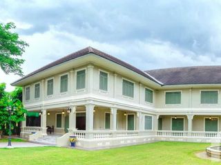 Casa en venta de 5 habitaciones en Krathum Baen, Samut Sakhon