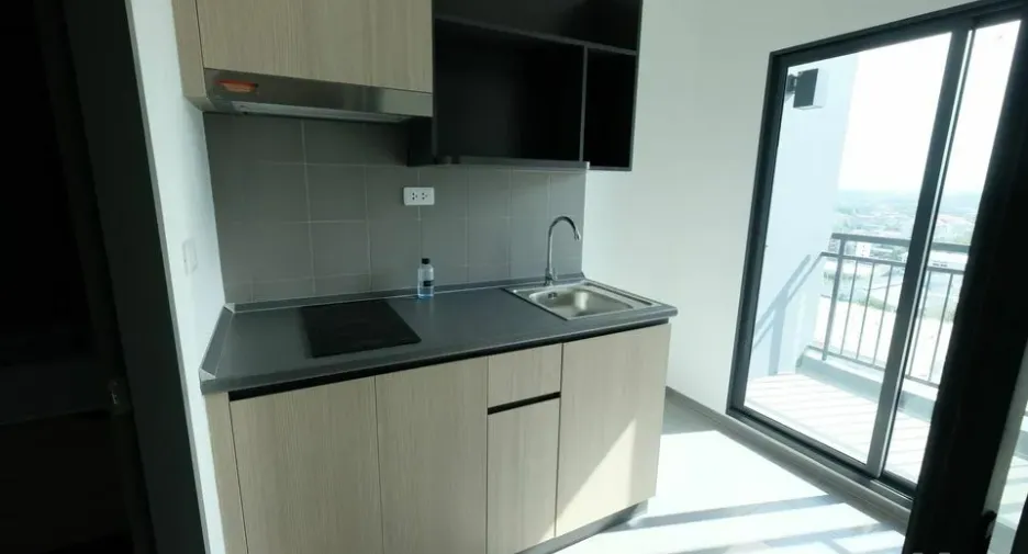 For sale 1 bed condo in Phra Pradaeng, Samut Prakan