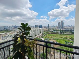 Condo en venta de 1 habitaciones en Huai Khwang, Bangkok