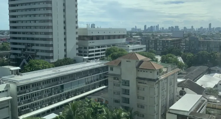 Wohnung zum Kauf mit 1 Zimmer in Khlong Toei, Bangkok
