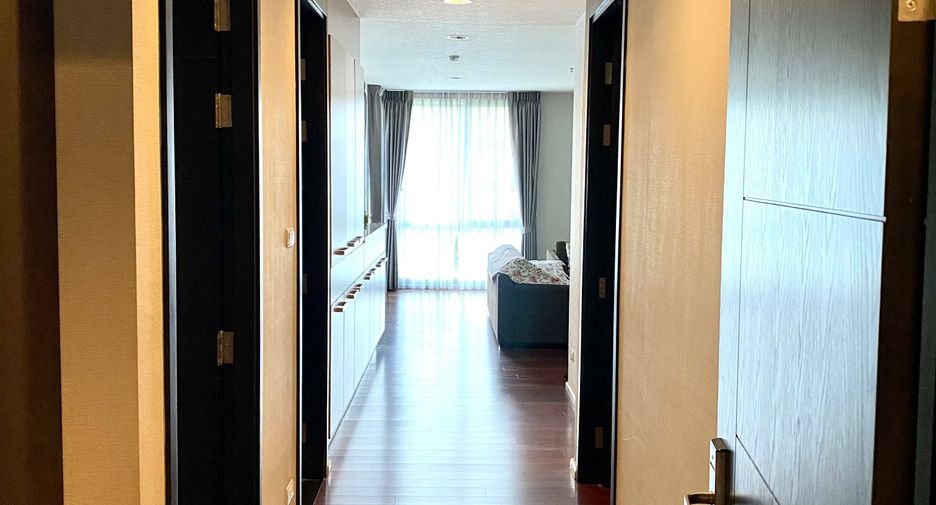 For sale and for rent 2 bedrooms condo in Watthana, Bangkok
