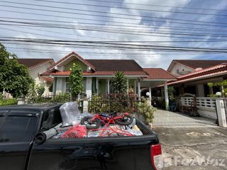 For sale 3 bedrooms house in Mueang Surat Thani, Surat Thani
