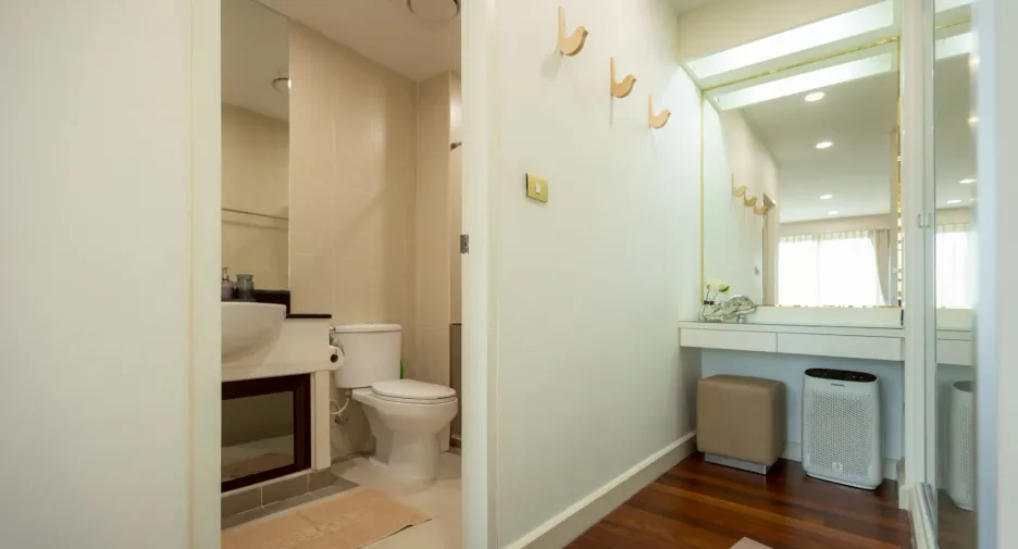 For sale and for rent 1 bed condo in Watthana, Bangkok
