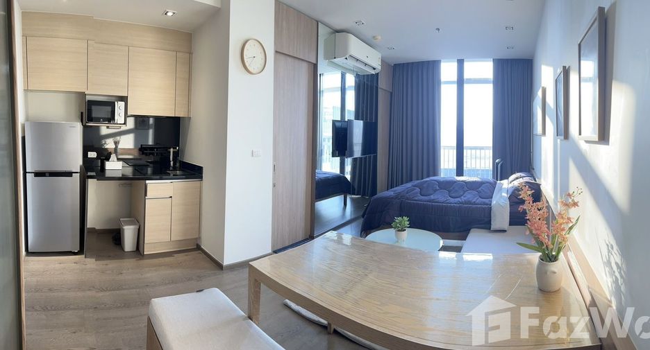 For sale 1 bed condo in Khlong Toei, Bangkok