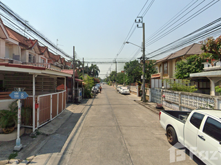 出售 和 出租 2 卧室 联排别墅 在 Bueng Kum, 曼谷