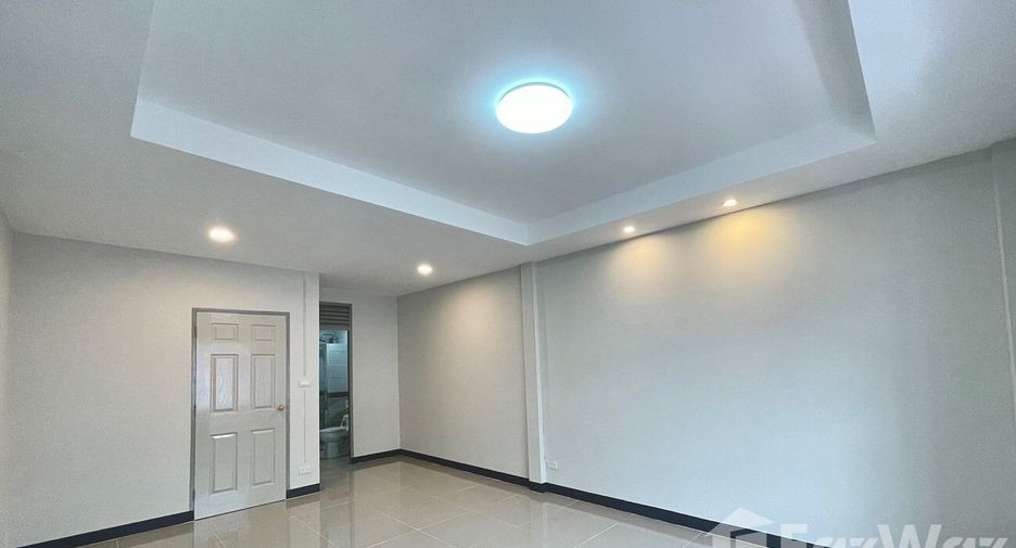 For sale 2 bedrooms townhouse in Bang Bua Thong, Nonthaburi