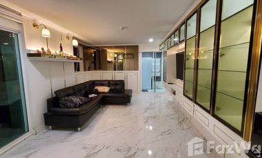 For sale and for rent 1 bed condo in Phra Khanong, Bangkok