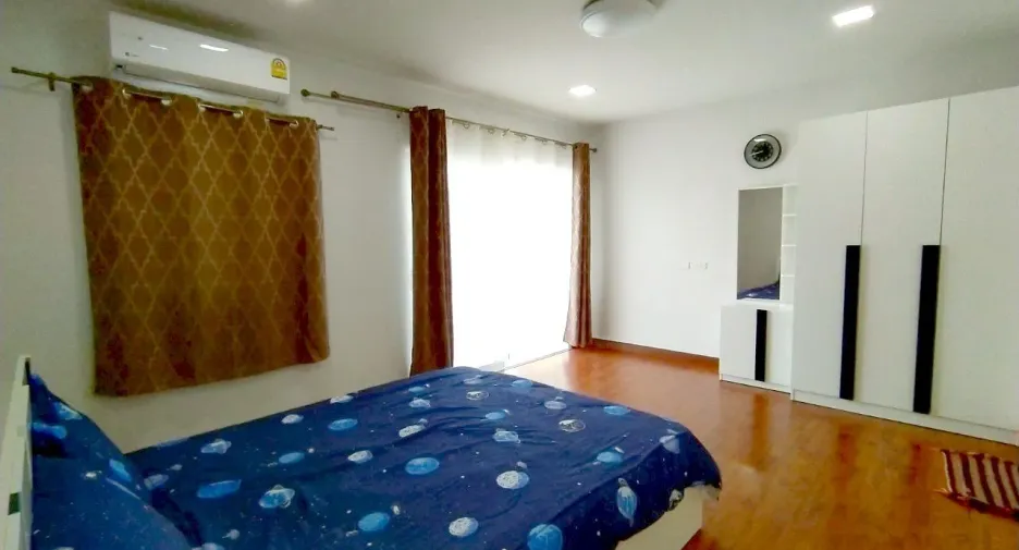 Haus zur Miete mit 4 Zimmer in Mueang Chon Buri, Chonburi