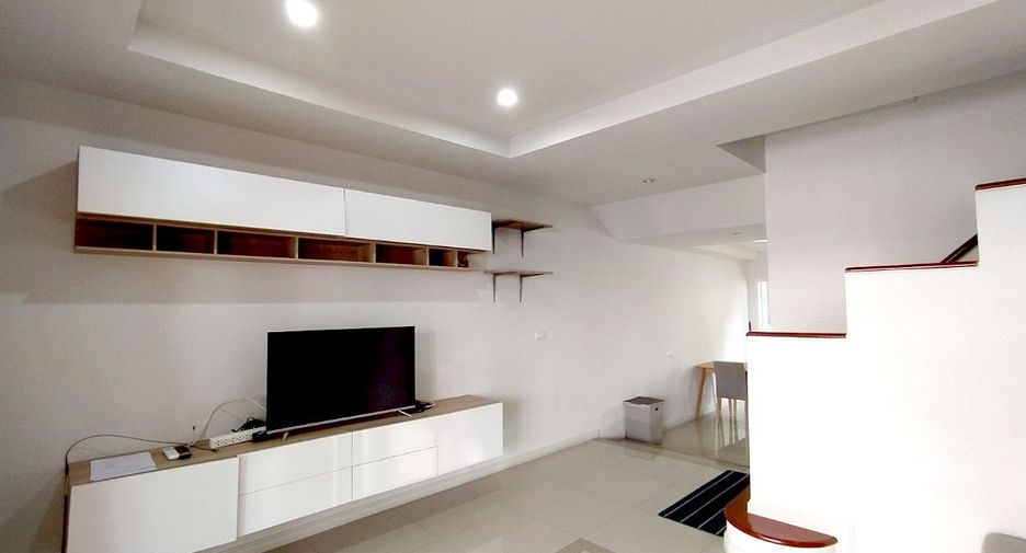 Haus zur Miete mit 4 Zimmer in Mueang Chon Buri, Chonburi
