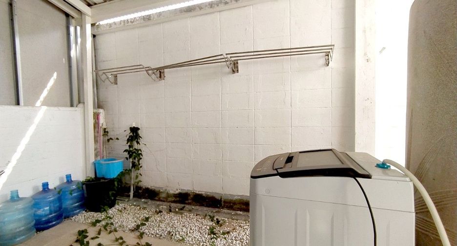 Haus zur Miete mit 4 Zimmer in Mueang Chon Buri, Chonburi