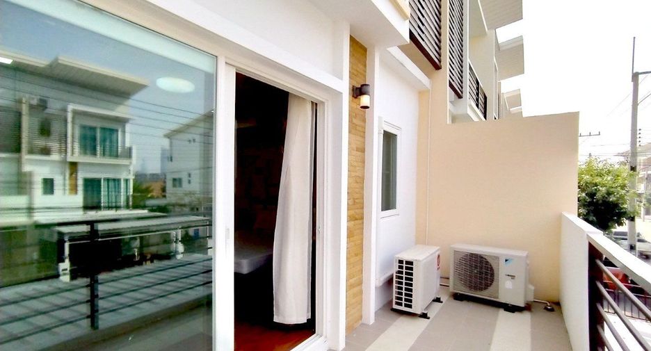Haus zur Miete mit 4 Zimmer in Mueang Chon Buri, Chonburi