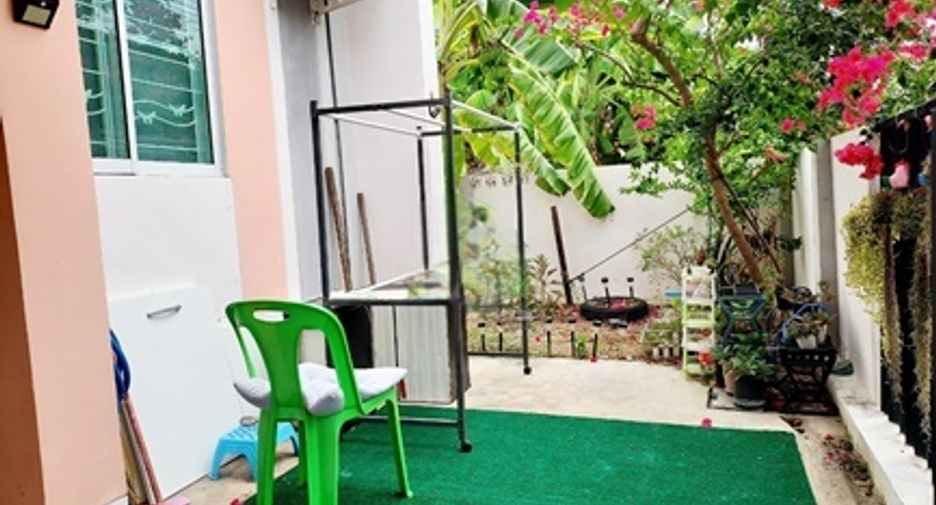 For sale 2 ベッドルーム townhouse in Mueang Samut Sakhon, Samut Sakhon