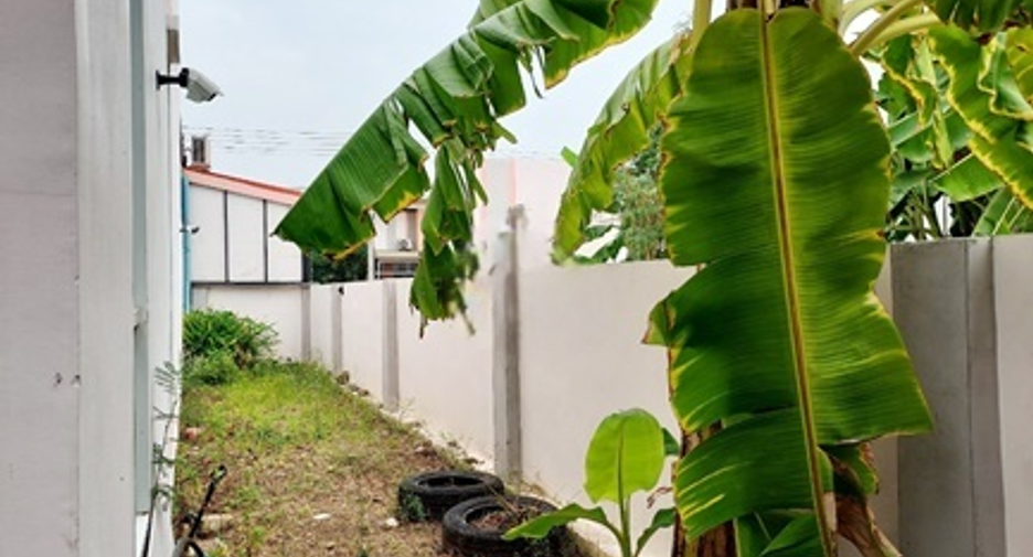 For sale 2 ベッドルーム townhouse in Mueang Samut Sakhon, Samut Sakhon