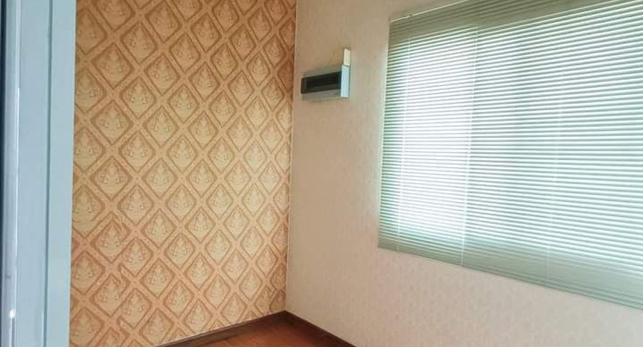 À vendre 3 chambres maison à Ban Bueng, Chonburi