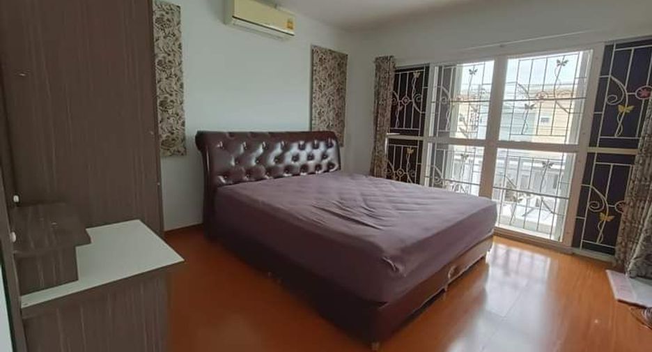 À vendre 3 chambres maison à Ban Bueng, Chonburi