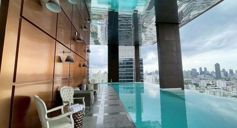 Condo en venta y en alquiler de 2 habitaciones en Watthana, Bangkok