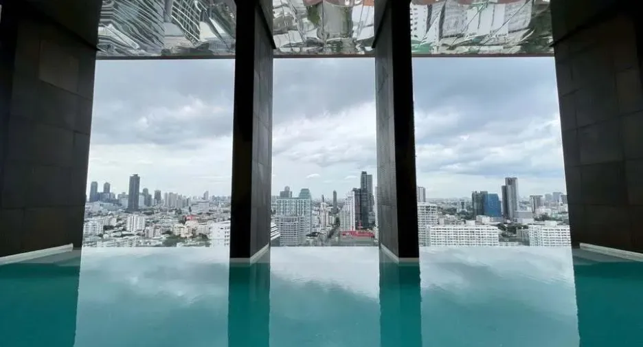 À vendre et à louer 2 chambres condo à Watthana, Bangkok