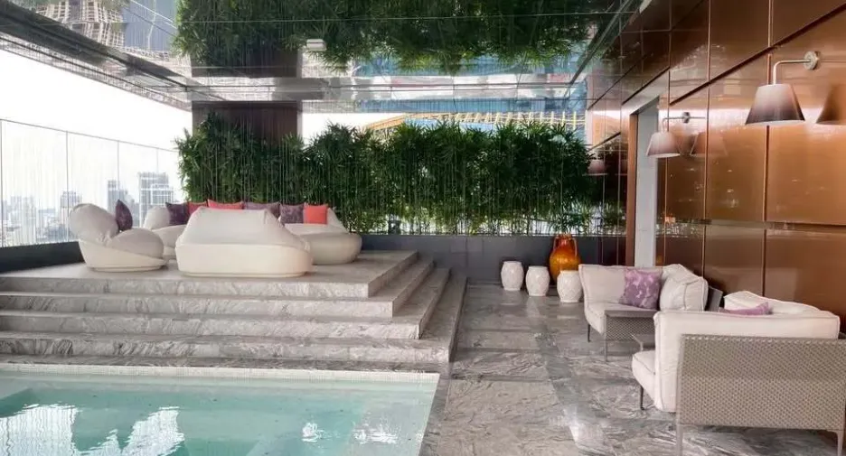 À vendre et à louer 2 chambres condo à Watthana, Bangkok