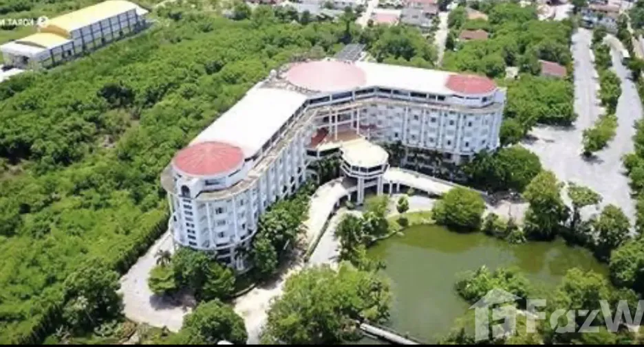 For sale hotel in Mueang Nakhon Ratchasima, Nakhon Ratchasima
