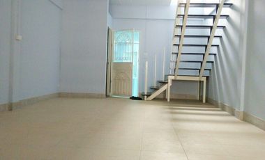 For sale 2 bedrooms townhouse in Khlong Luang, Pathum Thani
