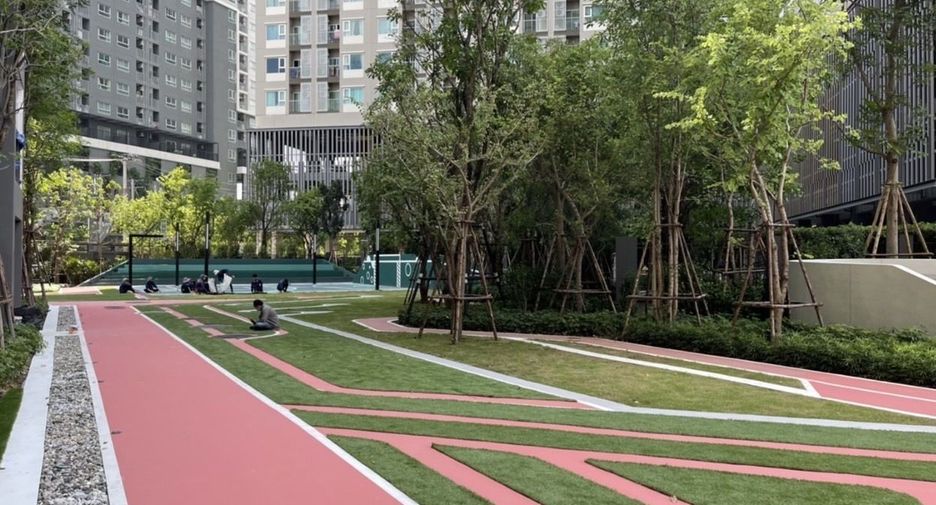For sale 1 bed condo in Mueang Samut Prakan, Samut Prakan