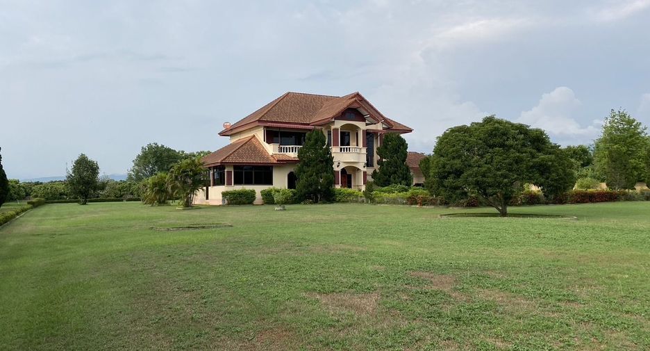 For sale 4 bedrooms house in Phrao, Chiang Mai