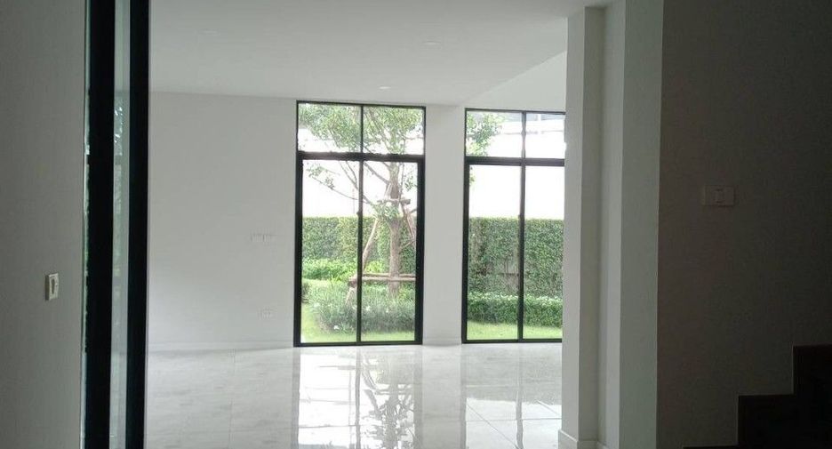 For rent 3 bedrooms house in Mueang Nonthaburi, Nonthaburi