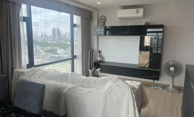 Wohnung zum Kauf mit 2 Zimmer in Sathon, Bangkok