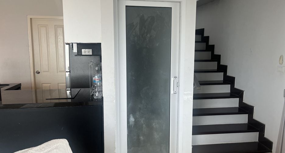 Wohnung zum Kauf mit 2 Zimmer in Sathon, Bangkok