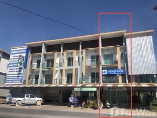 À vendre 3 chambres local commercial à Mueang Rayong, Rayong