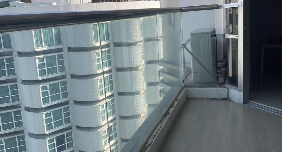 For sale 1 bed condo in Watthana, Bangkok