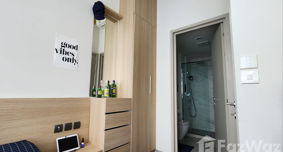 For sale 1 bed condo in Phra Khanong, Bangkok