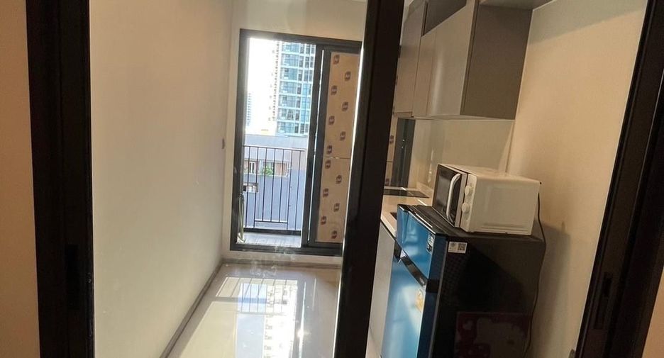 For sale 1 bed condo in Huai Khwang, Bangkok