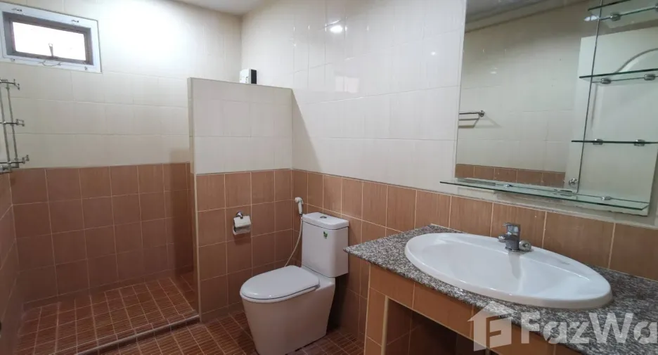 For sale 2 bedrooms house in Mueang Phitsanulok, Phitsanulok