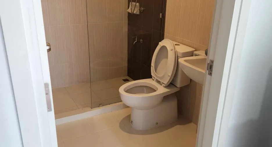 For sale 1 bed condo in Mueang Rayong, Rayong