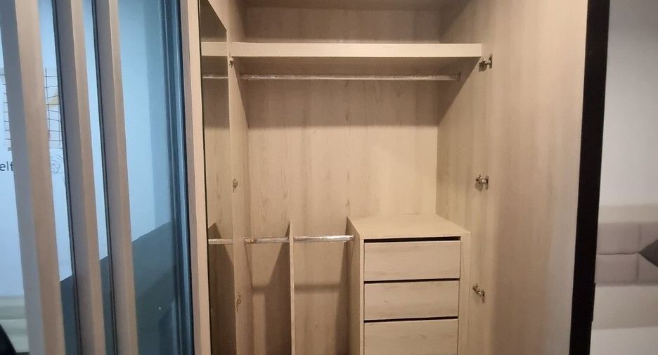 For sale 1 bed condo in Mueang Samut Prakan, Samut Prakan