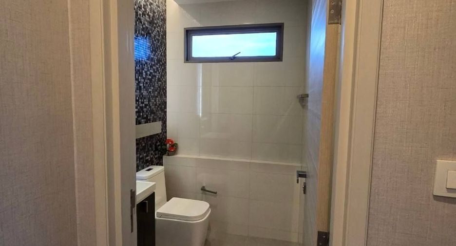 For sale 2 bedrooms condo in Sathon, Bangkok