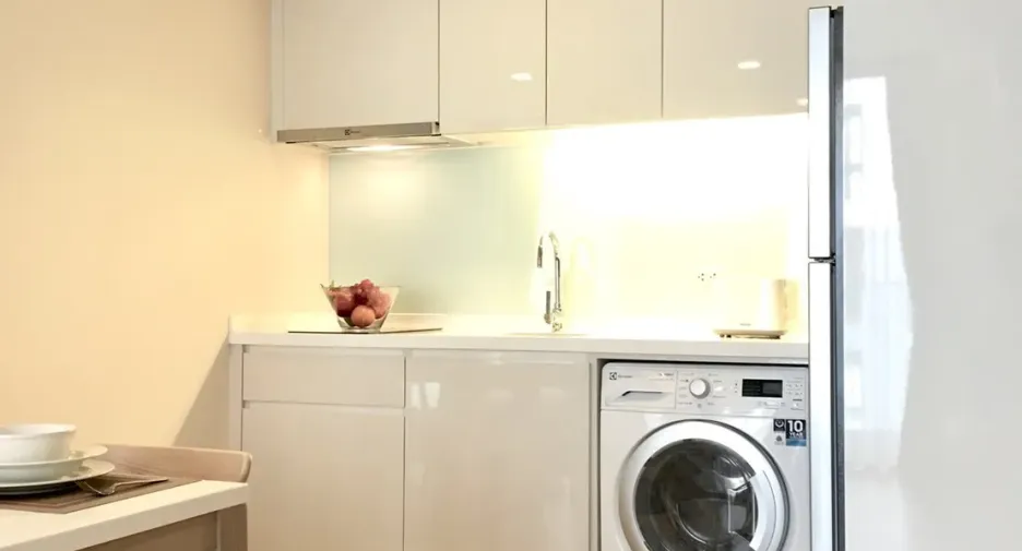 For rent and for sale 1 bed condo in Khlong Toei, Bangkok