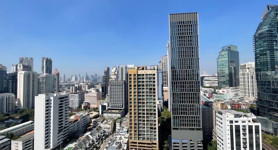 Продажа 2 спальни кондо в Кхлонг Тоеи, Бангкок