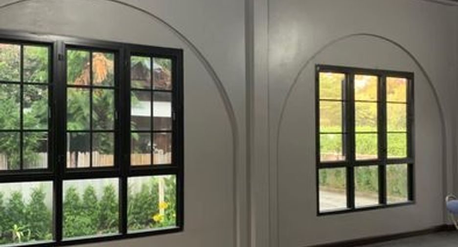 Casa en alquiler de 3 habitaciones en Lam Luk Ka, Pathum Thani