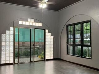 出租 3 卧室 独立屋 在 Lam Luk Ka, Pathum Thani