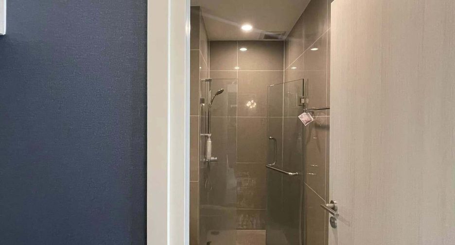 For sale and for rent 2 bedrooms condo in Huai Khwang, Bangkok