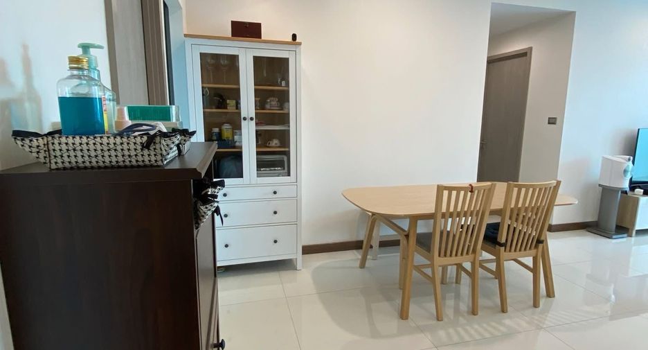 For sale 2 bedrooms condo in Watthana, Bangkok