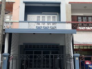 Casa adosada en alquiler de 2 habitaciones en Thanyaburi, Pathum Thani