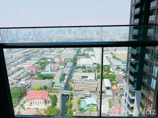 For sale 2 bedrooms condo in Yan Nawa, Bangkok