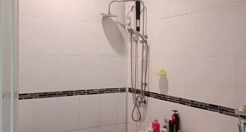 For sale 2 bedrooms townhouse in Mueang Udon Thani, Udon Thani