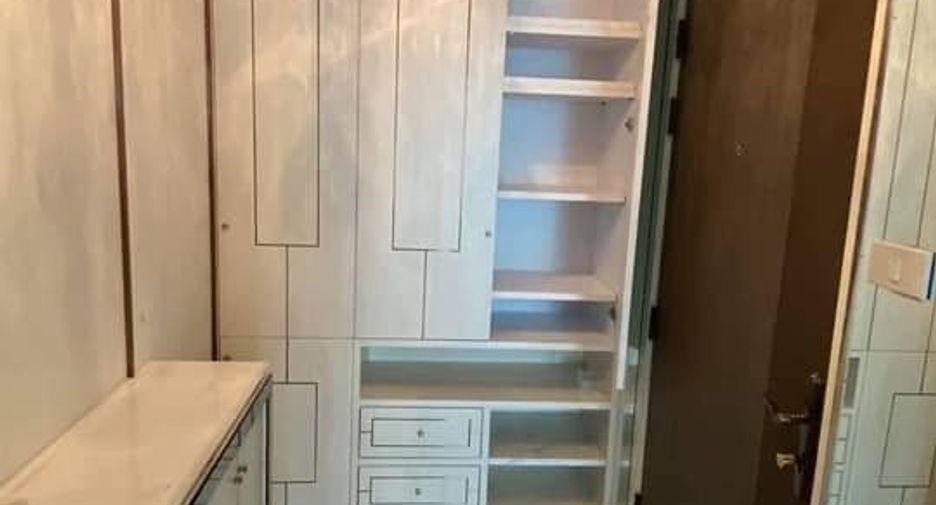 For sale 2 bedrooms condo in Sathon, Bangkok