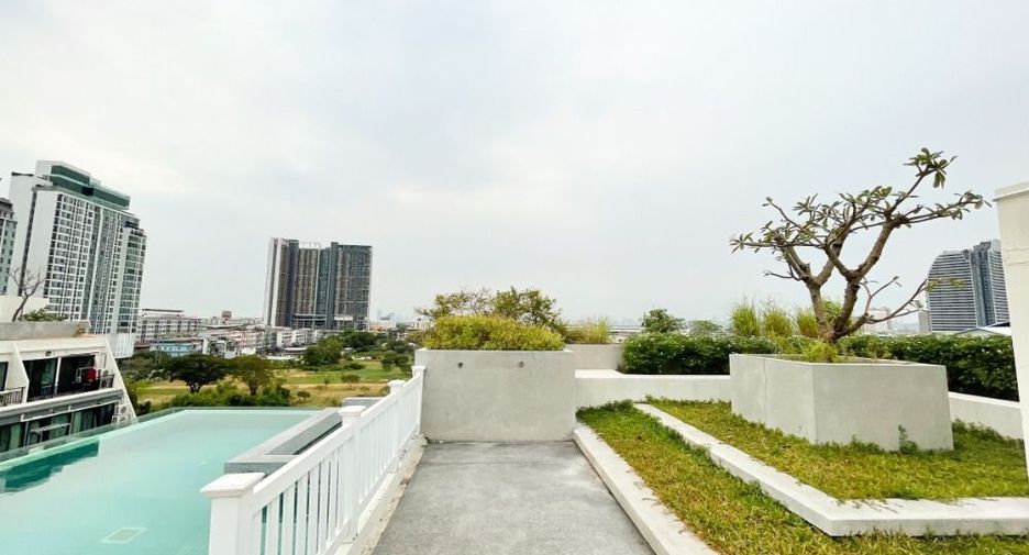 For sale 1 bed condo in Mueang Samut Prakan, Samut Prakan