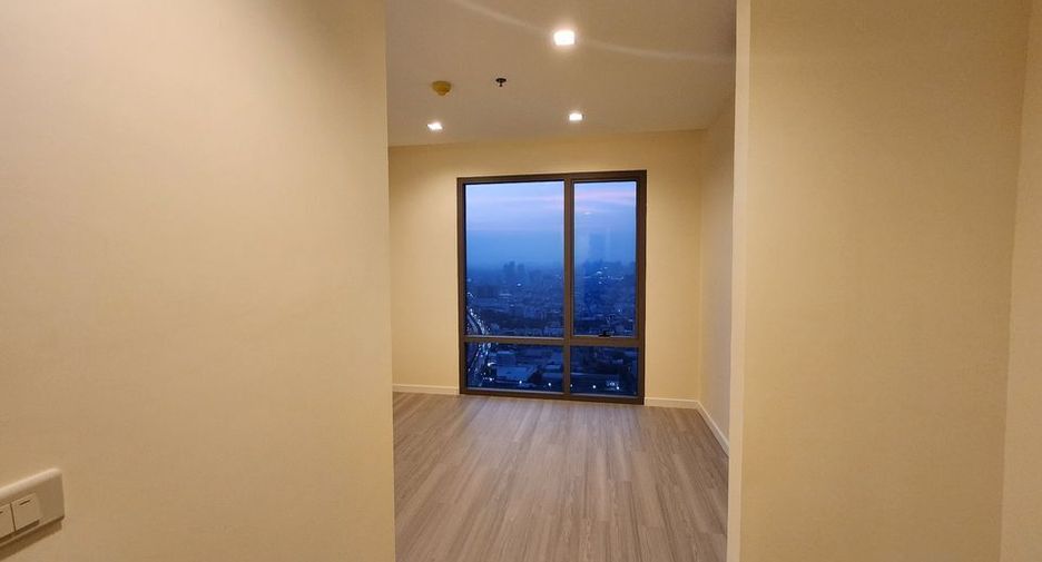 For sale 2 bedrooms condo in Yan Nawa, Bangkok
