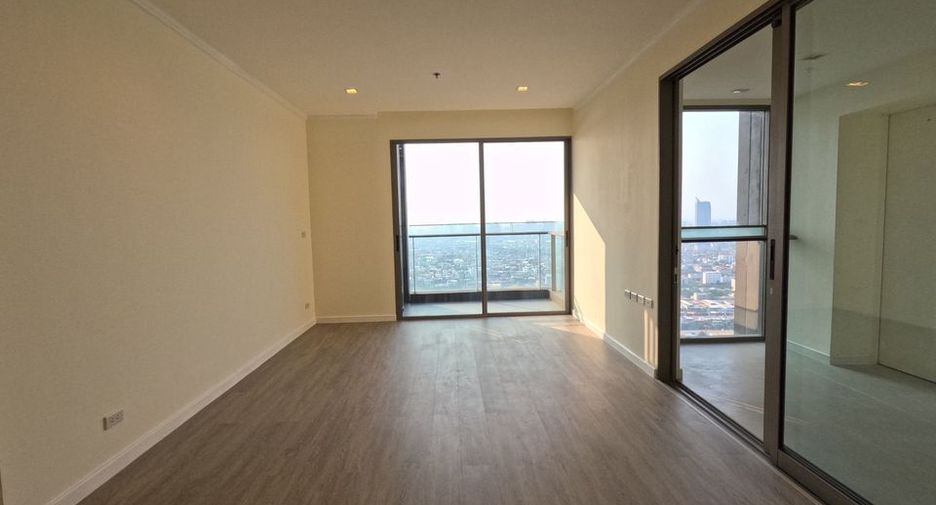 For sale 2 bedrooms condo in Yan Nawa, Bangkok